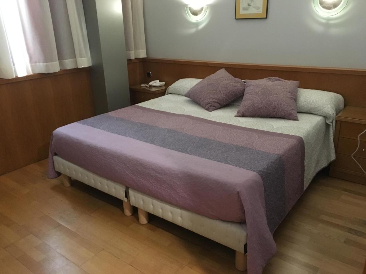 Encasa Hotel Almansa Ngoại thất bức ảnh